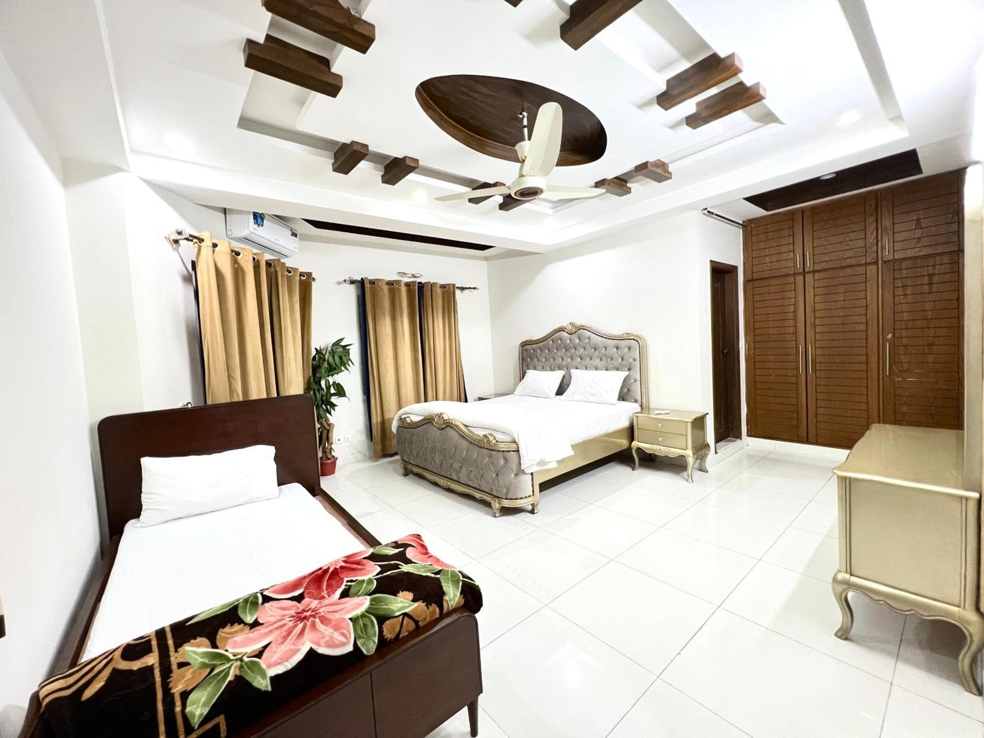 Luxury Apartment Rentals Ісламабад Екстер'єр фото